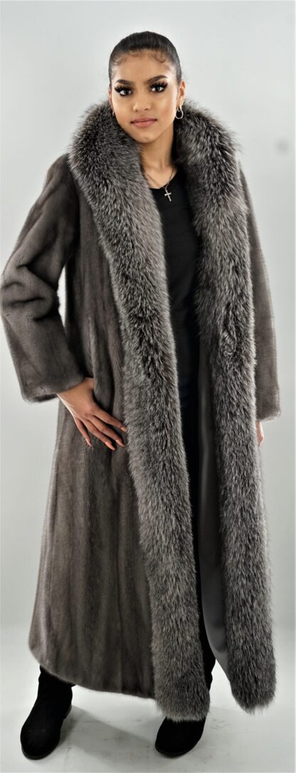 Blue Iris Mink Coat Indigo Fox Fronts 64633 - Image 3