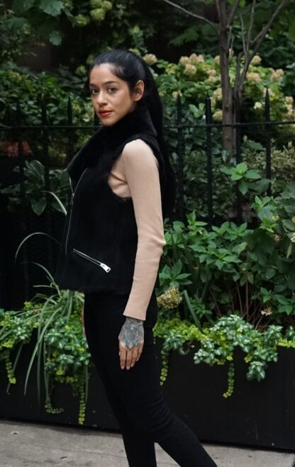 Black Shearling Vest 9383 - Image 3
