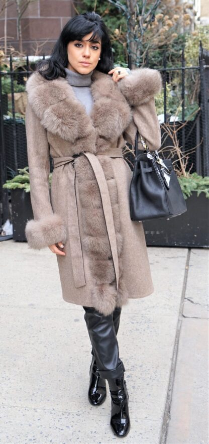 Oatmeal Mist Colored Alpaca Coat Fox Trim Size Medium 84747 - Image 3