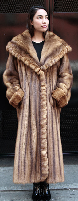 FULL LENGTH WHISKEY MINK COAT SIZE 12-14 8557