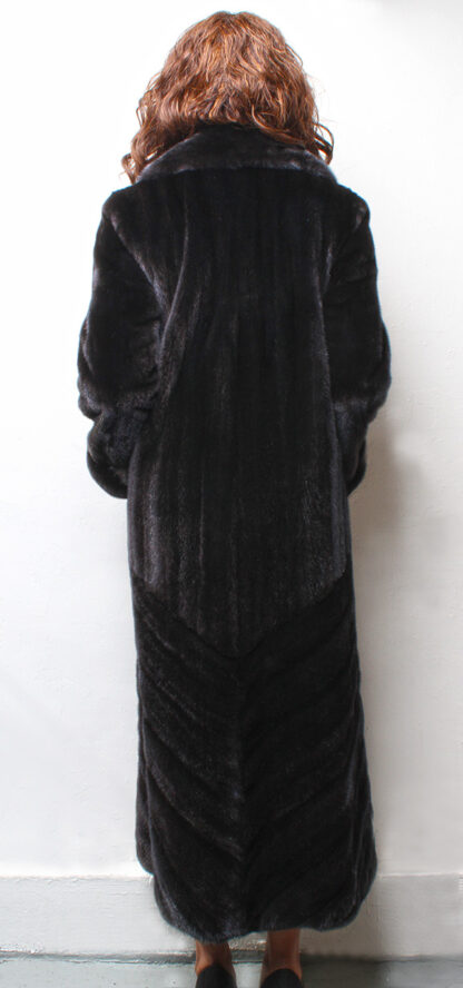 Blackglama Mink Fur Coat 2195 - Image 6