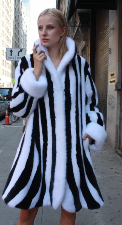 Black White Swing Mink Fur Stroller Princess Cut 77532 - Image 4