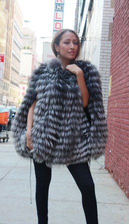 Silver Feathered Fox Cape 2458