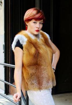Beautiful Red Fox Fur Vest 1223