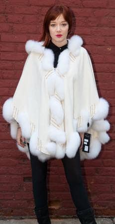 Ivory Cashmere Cape Matching Fox Border Trim 9944