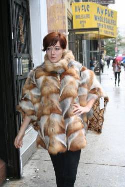 Red Fox Poncho Indian Design 5544